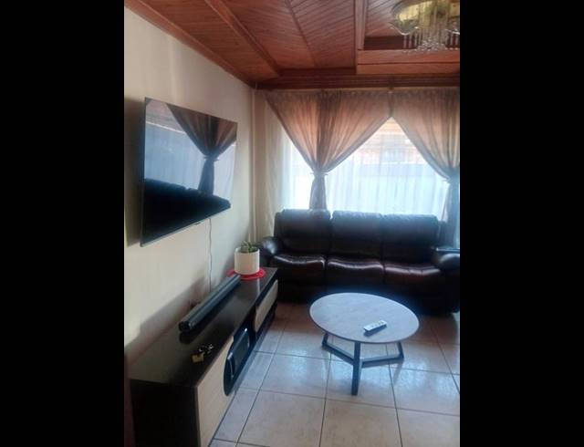 3 BEDROOM PROPERTY TO RENT IN NGUNI SECTION